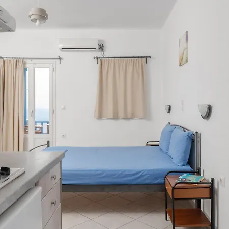 Iliovasilema Village Apartamento Donousa